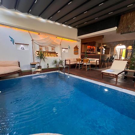Elin Otel Alacati Кешме Экстерьер фото