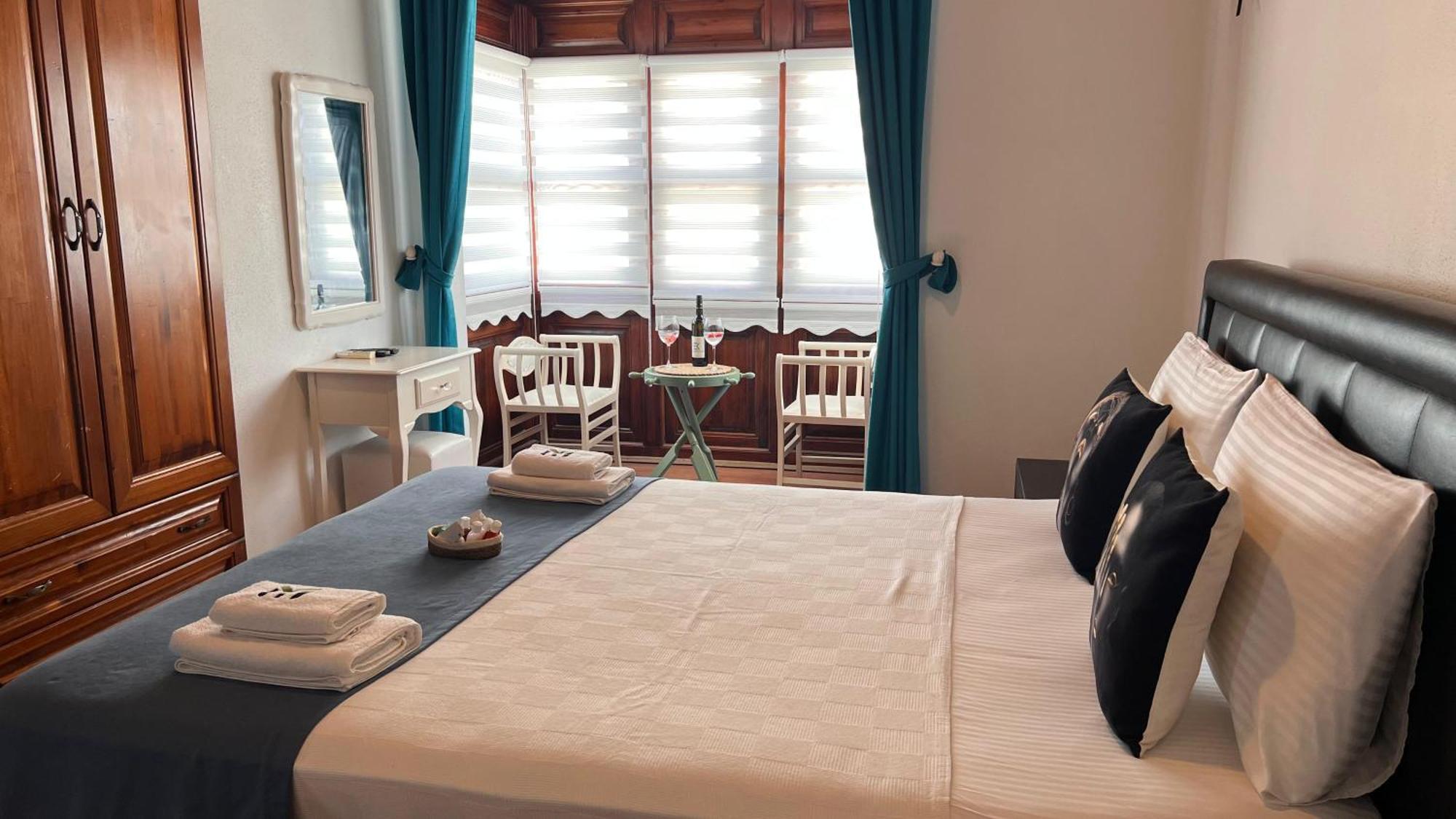 Elin Otel Alacati Кешме Экстерьер фото