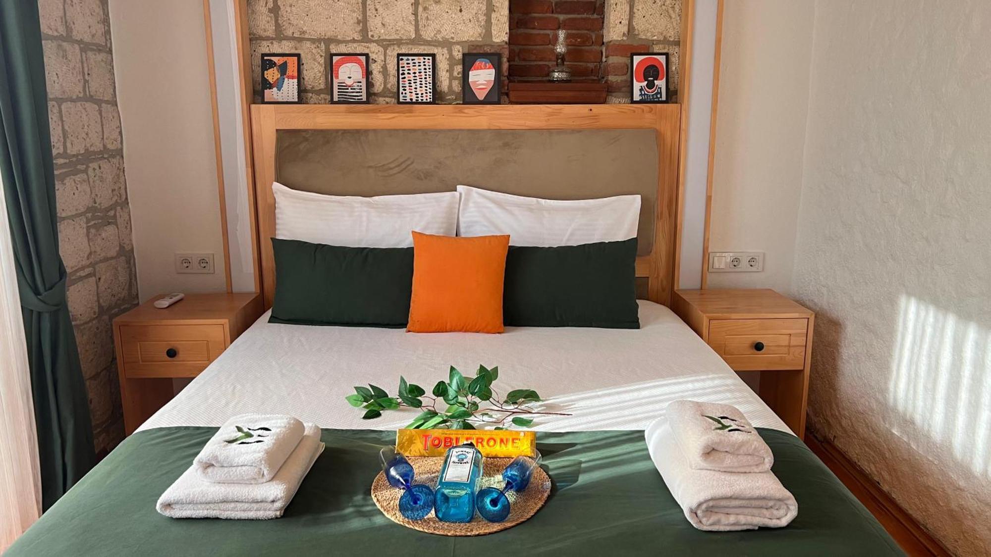 Elin Otel Alacati Кешме Экстерьер фото