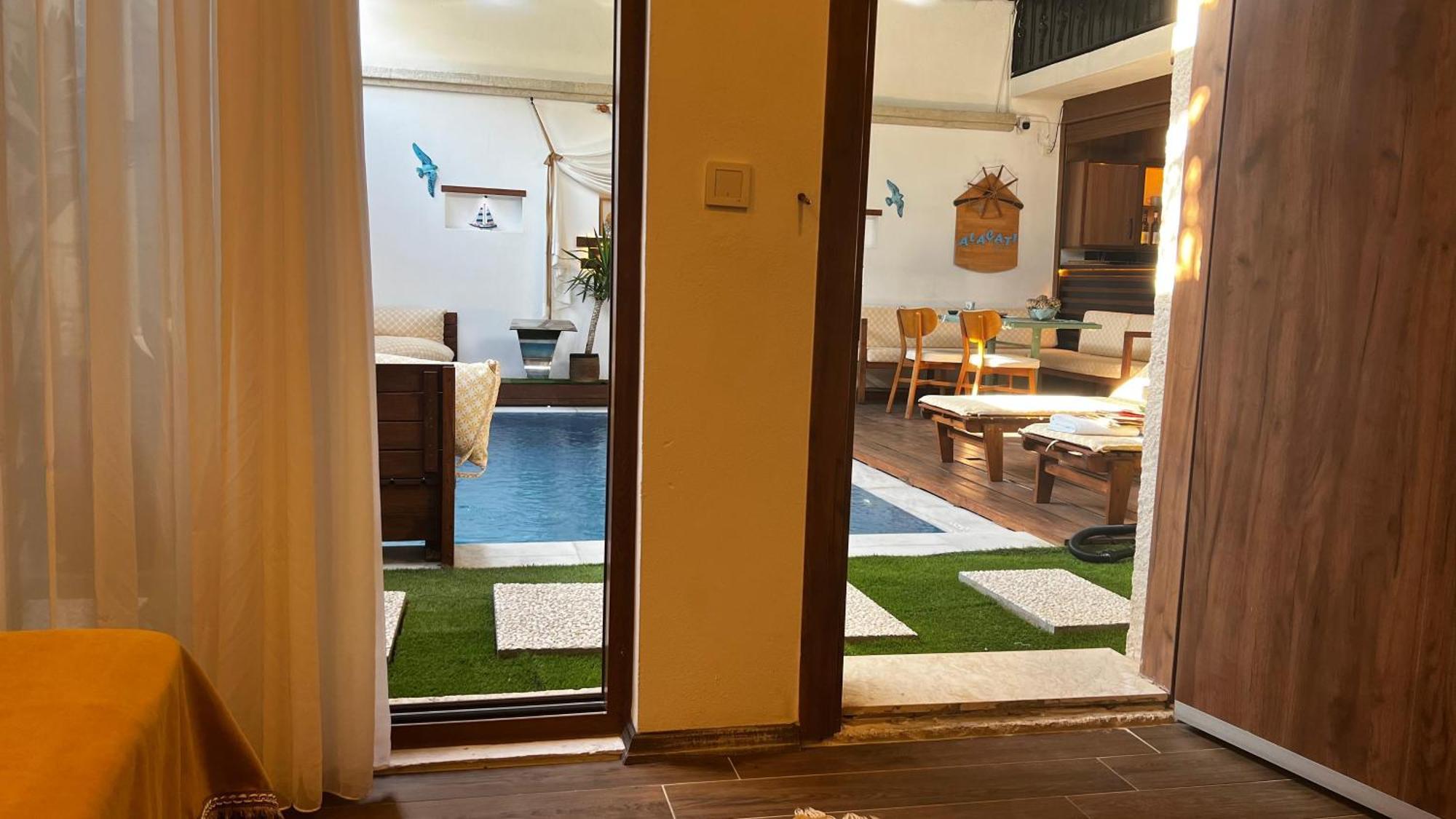 Elin Otel Alacati Кешме Экстерьер фото