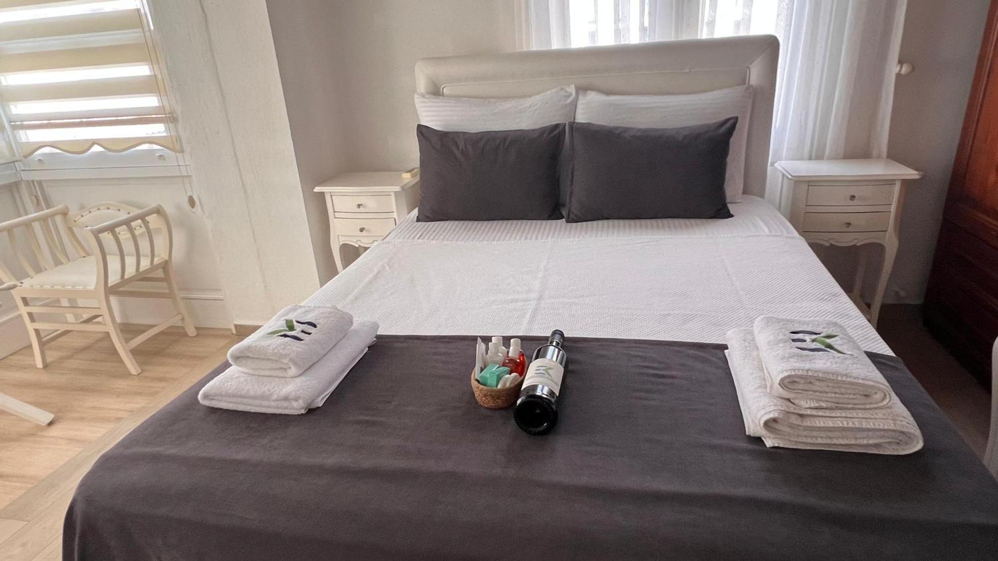 Elin Otel Alacati Кешме Экстерьер фото