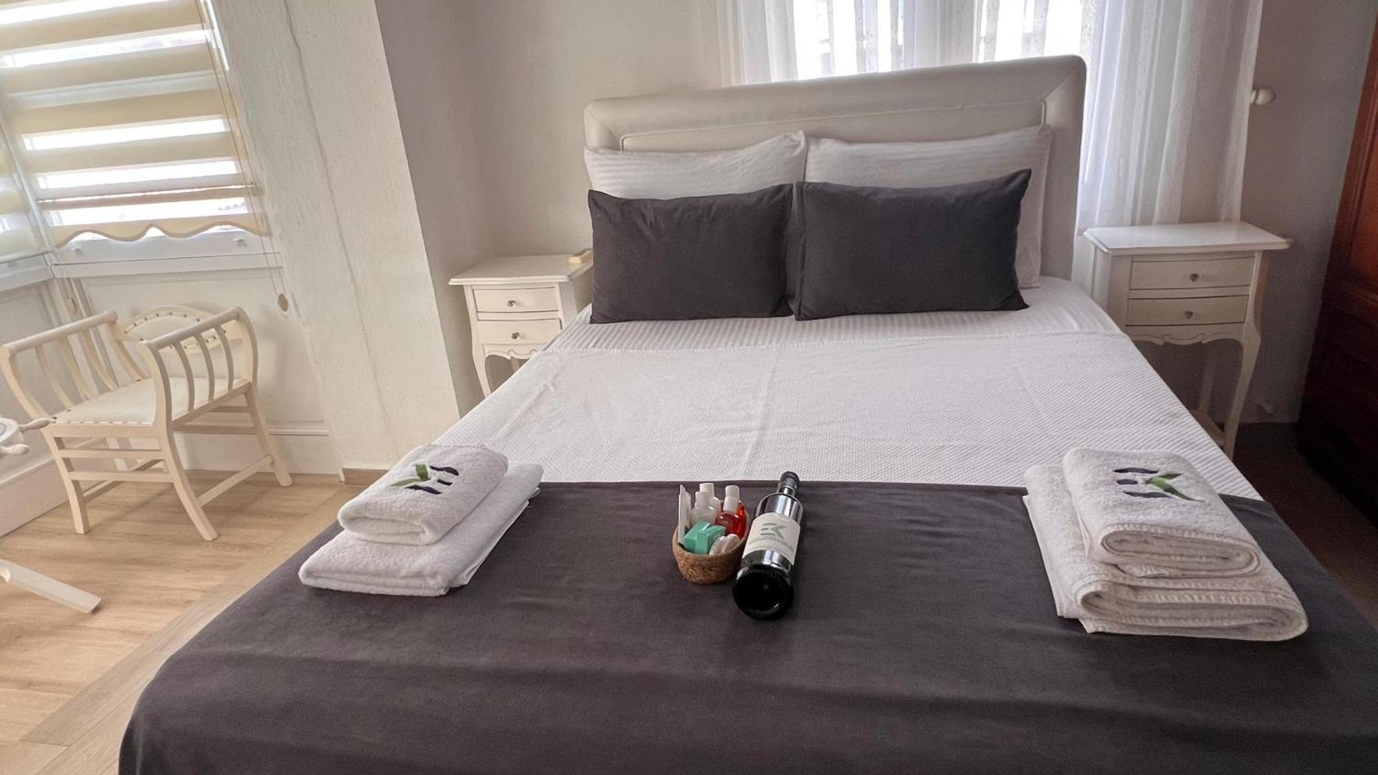 Elin Otel Alacati Кешме Экстерьер фото