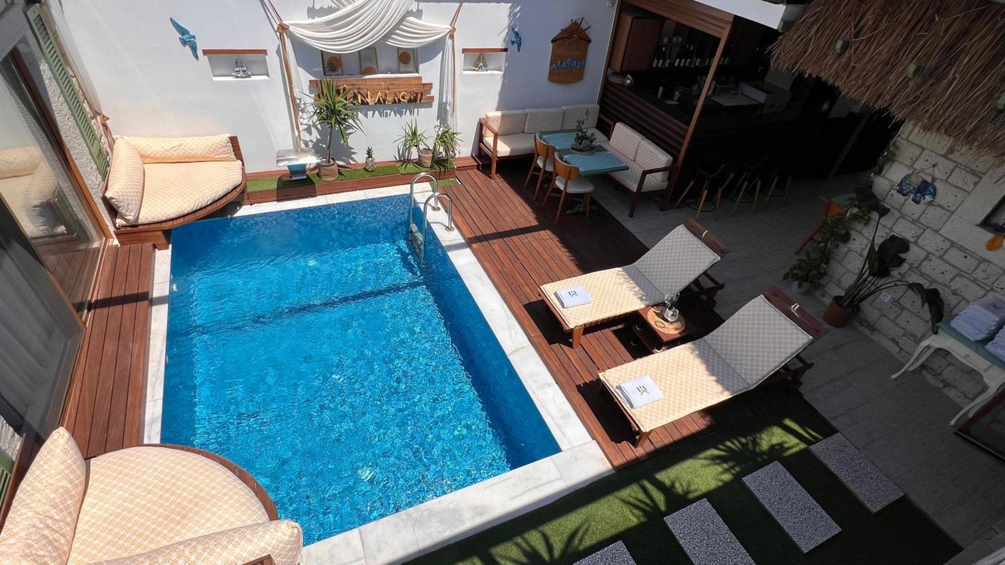 Elin Otel Alacati Кешме Экстерьер фото